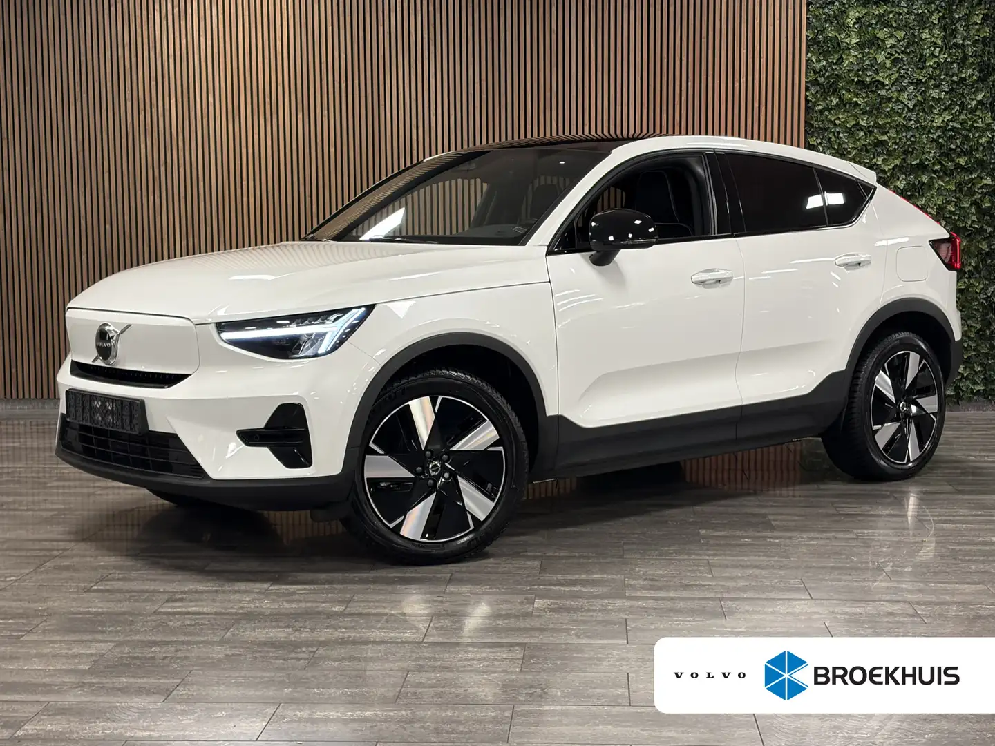 Volvo C40 Single Motor Extended Range Plus Trekhaak | All Se Blanc - 1