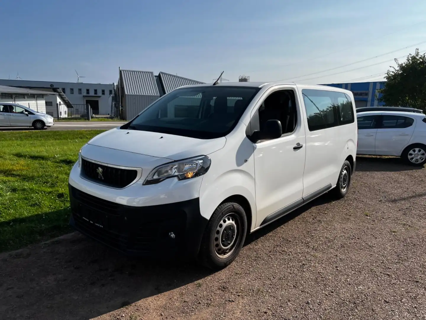 Peugeot Expert Kombi L2 9Sitzer White - 1