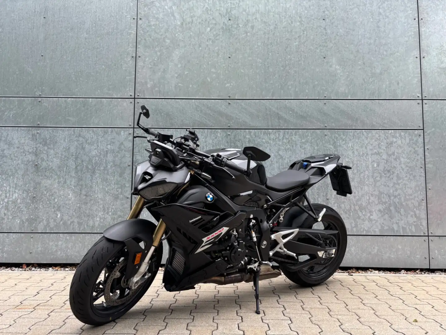 BMW S 1000 R 2 Pakete Akrapovic Schwarz - 2