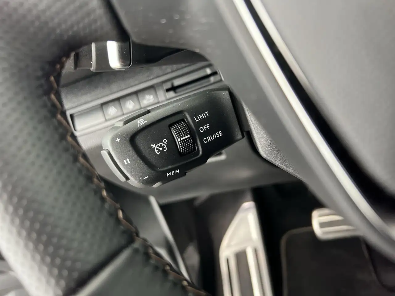 Peugeot 3008 Hybrid 136 GT 1.2 *NAVI*RFK*ACC*uvm, миниатюра 19