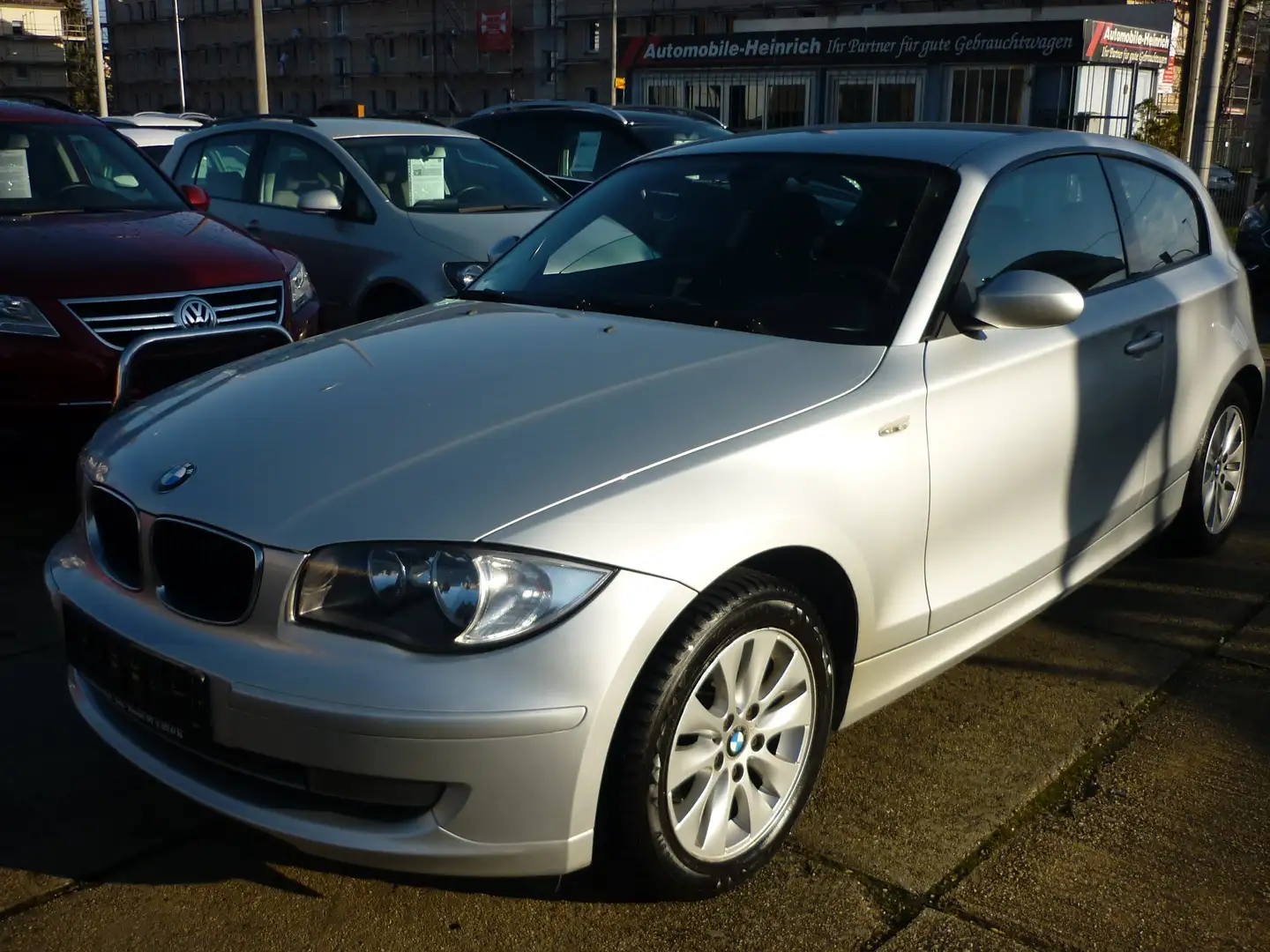 BMW 118 118i 1.Hand...! HU/AU bei Verkauf - NEU! Grau - 1