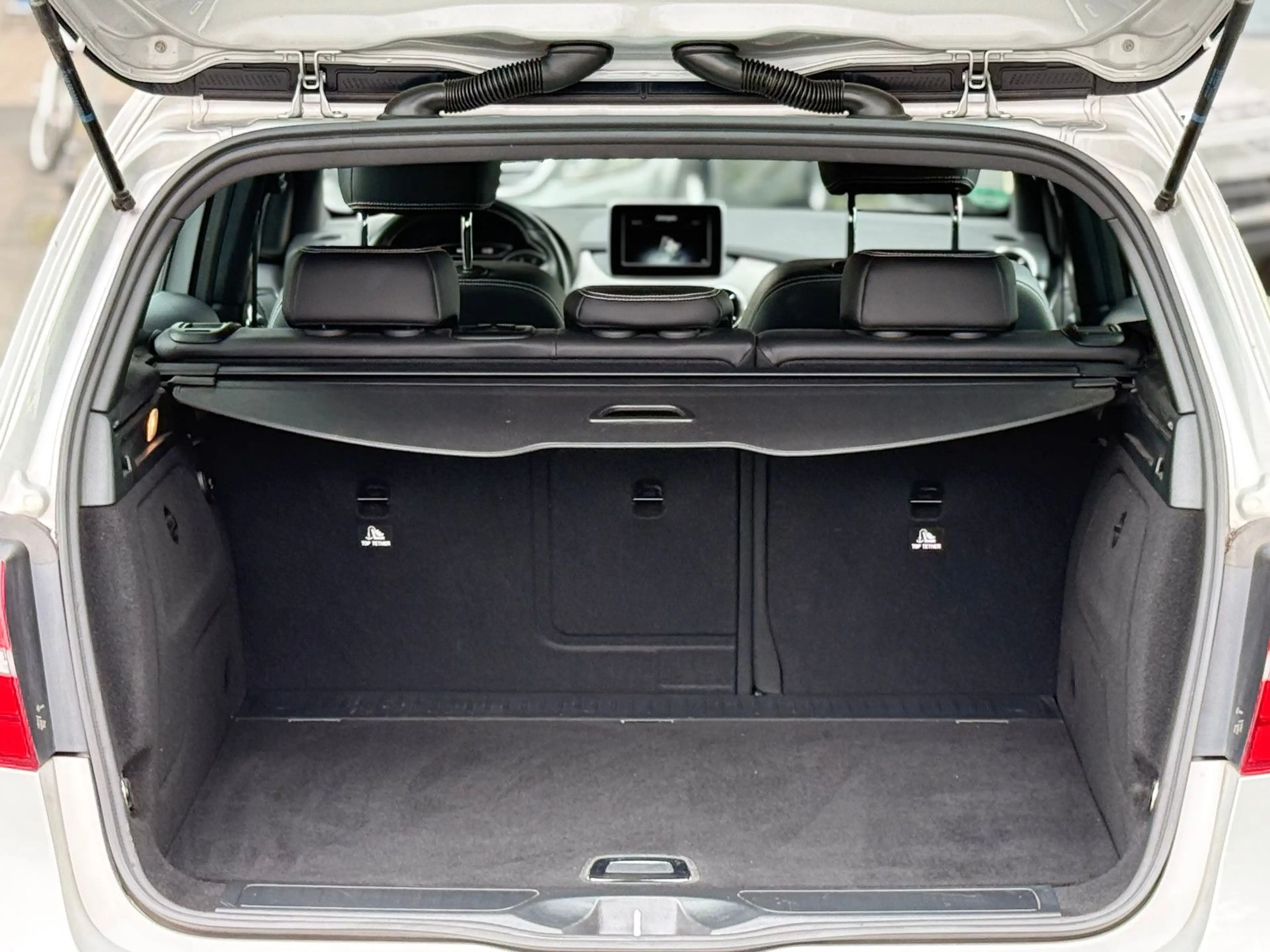 Mercedes-Benz B 200 Urban 7G-AUTOMATIK AHK LED SHZ NAV — photo 14