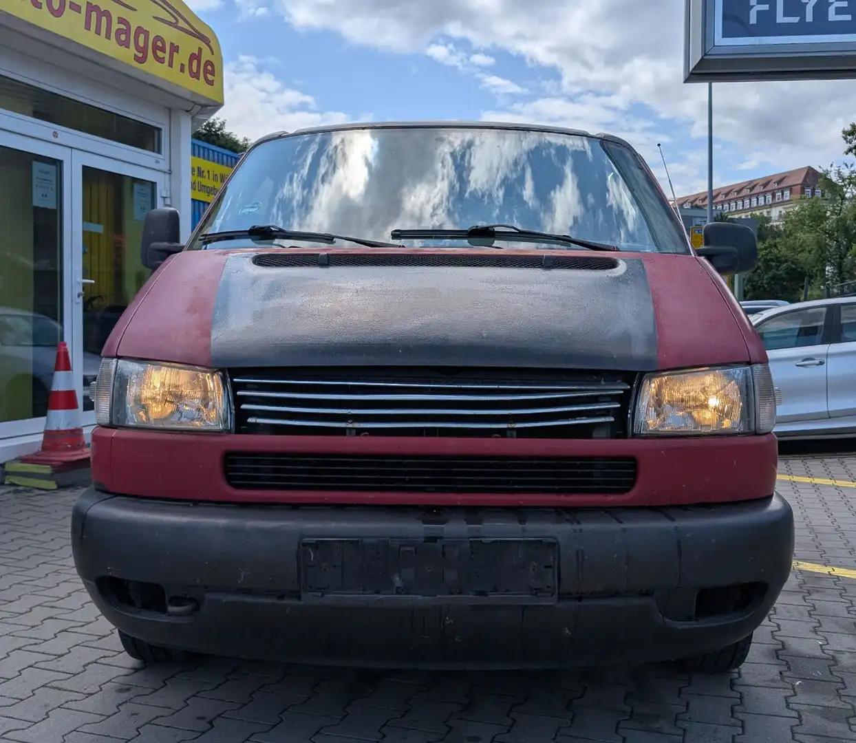 Volkswagen T4 Caravelle 2.5 TDI*7Si*AHK*Flügeltür*TÜV07.2025 Rojo - 2
