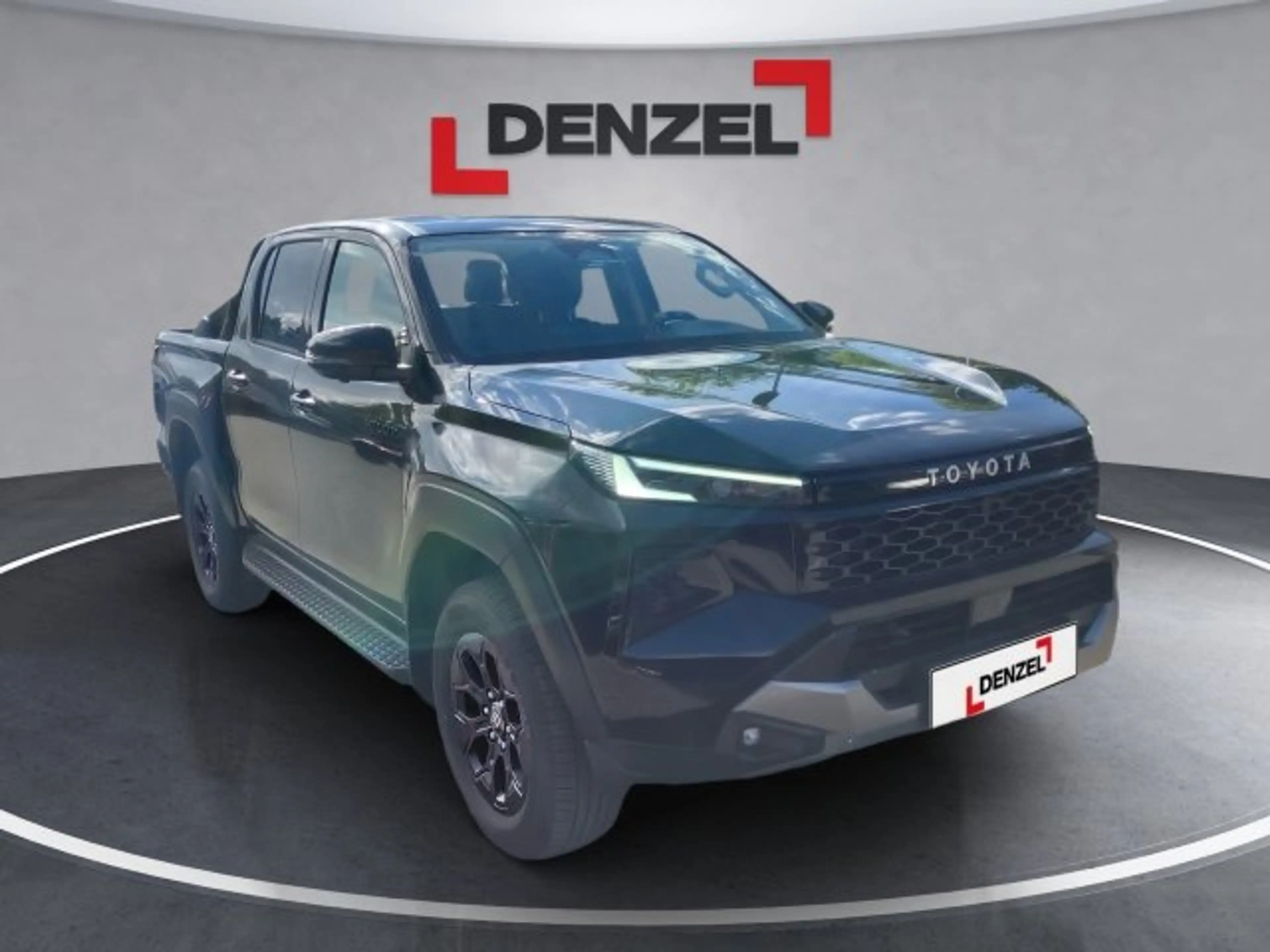 Toyota Hilux Double Cab Invincible 2,8L Diesel Mild Hybr — photo 6