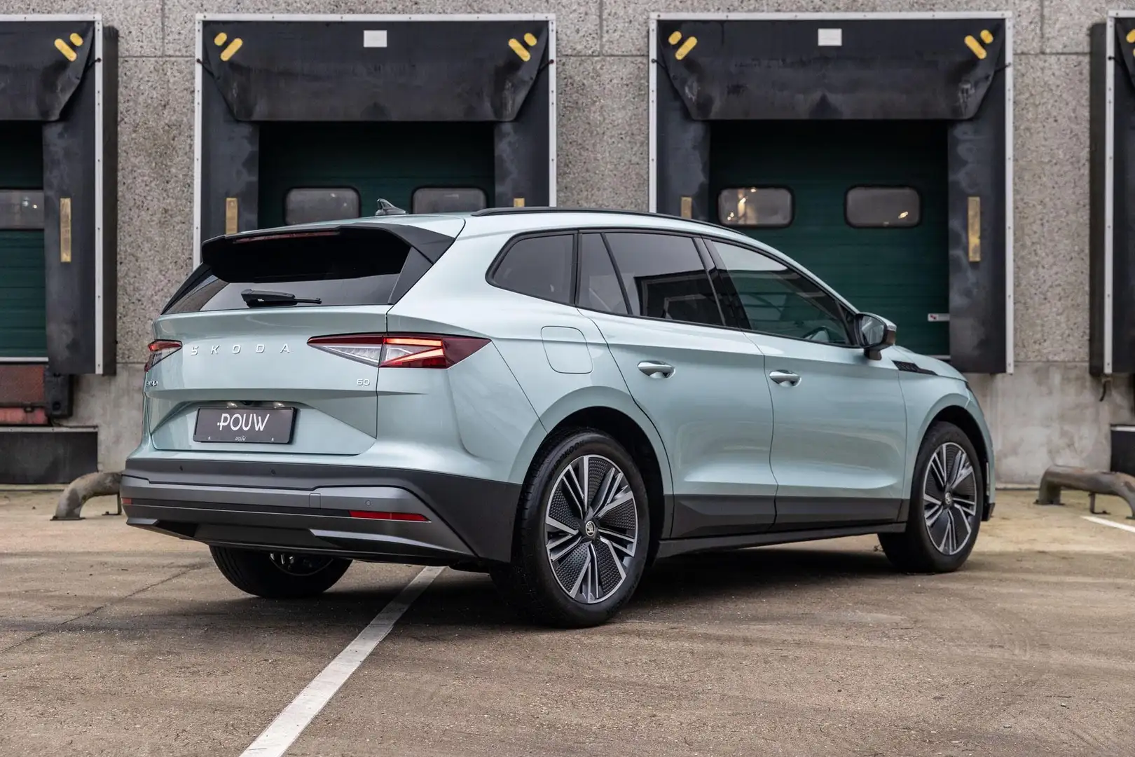 Skoda Enyaq 60 180pk Selection | Business Upgrade Pakket | 20" Zilver - 2