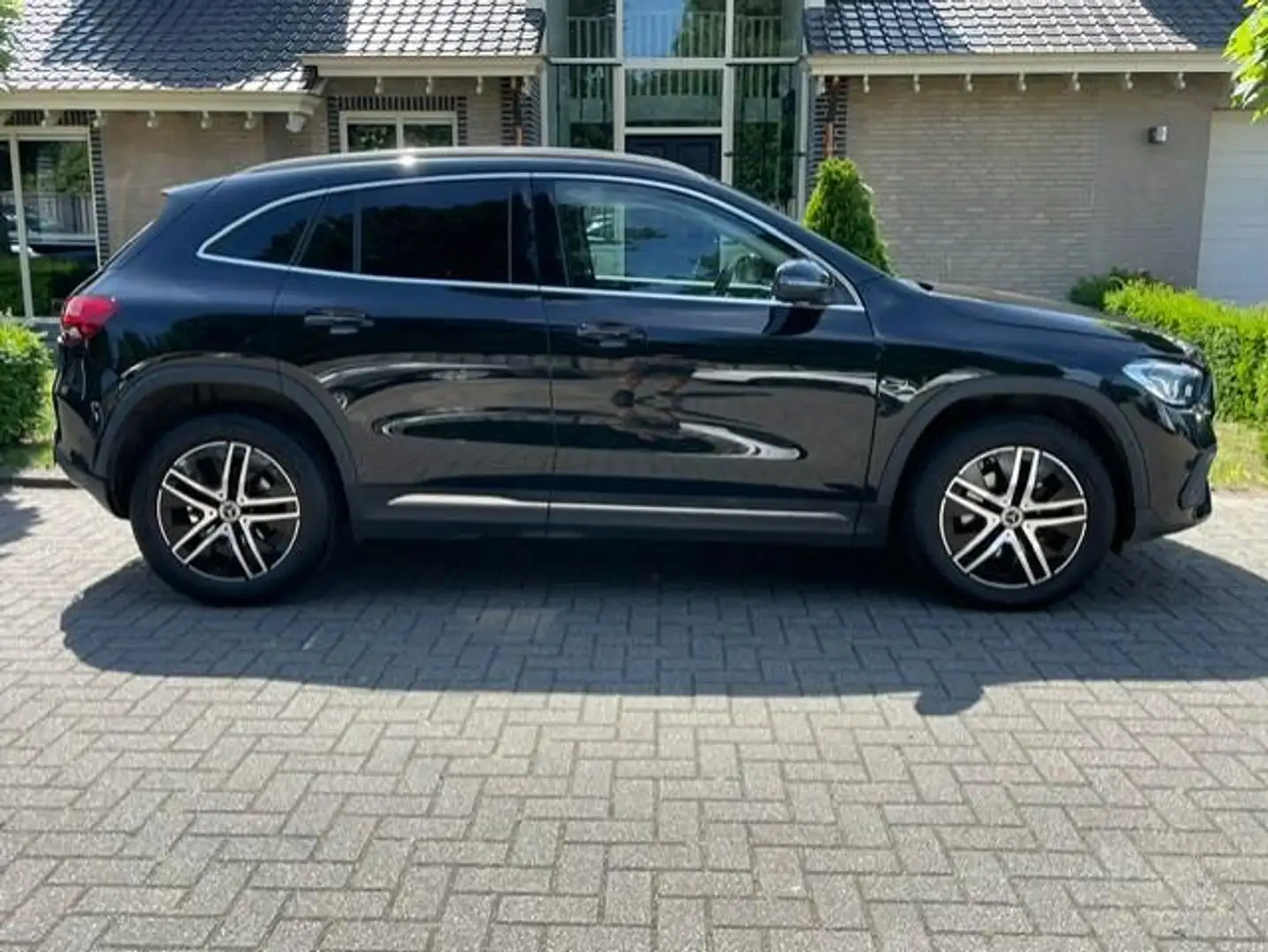 Mercedes-Benz GLA 200 SPORT NAVI LED PDC Zwart - 2