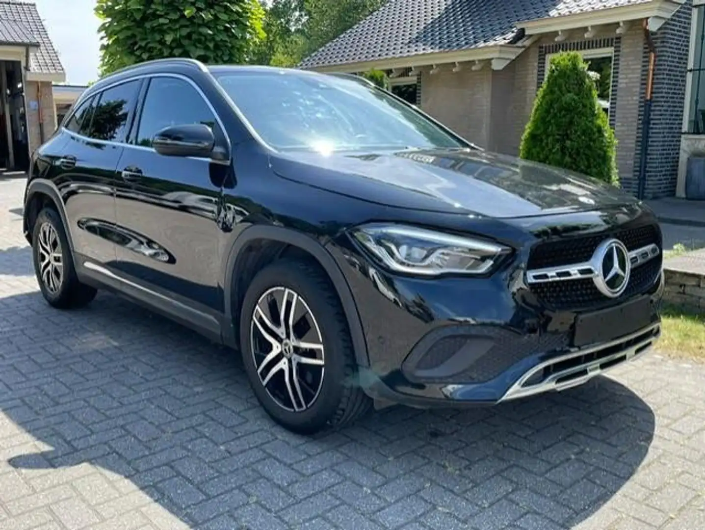 Mercedes-Benz GLA 200 SPORT NAVI LED PDC Zwart - 1