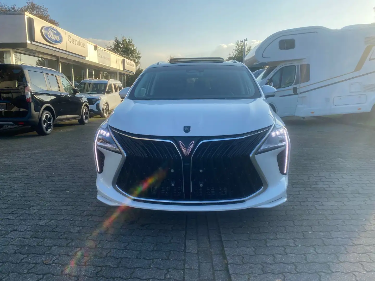 DFSK Forthing 4 U-Tour AUTOMATIK / 7 Sitze "Bestellf" Weiß - 2