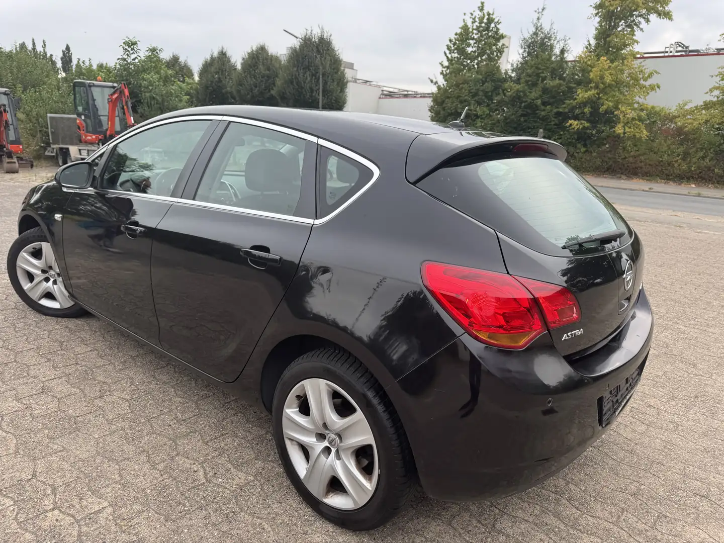 Opel Astra HU/AU 08.2027, Inkl. 12 Monate Garantie, Klima Schwarz - 2
