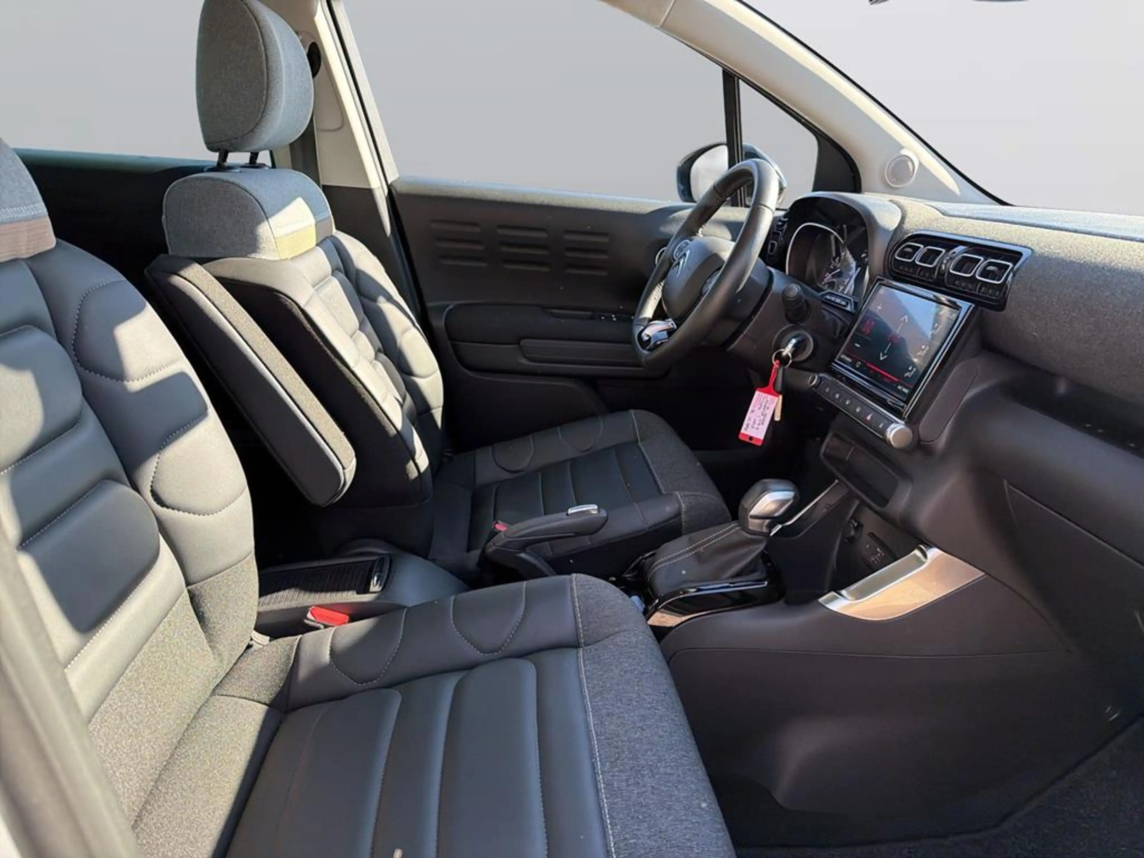 Citroen C3 Aircross C3AIRC PT130EATSHINE — photo 13