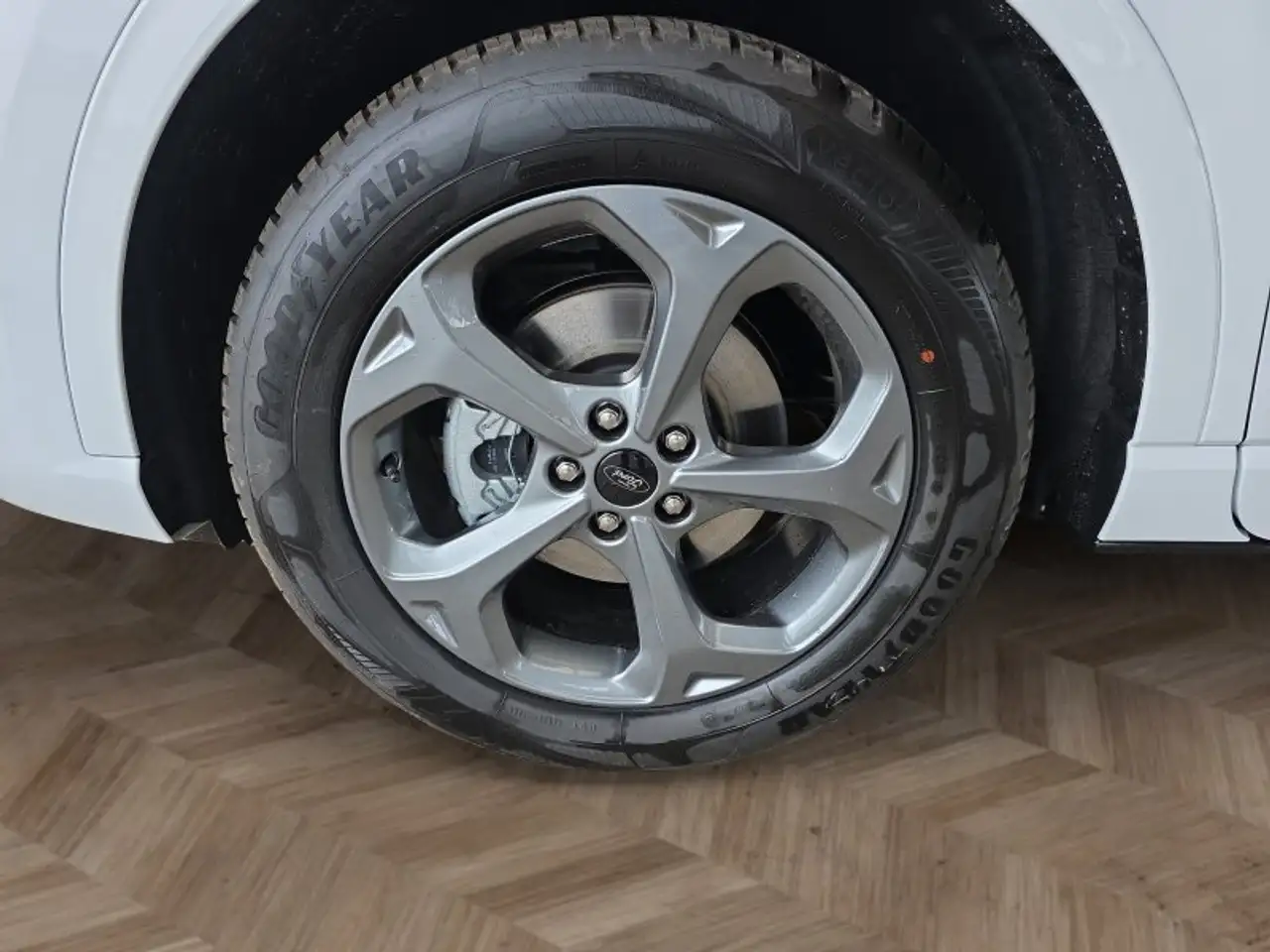 Ford Kuga ST-Line 1,5 186PS Aut.aAHK/5*J.Gar/Navi/Kamera/Win 15