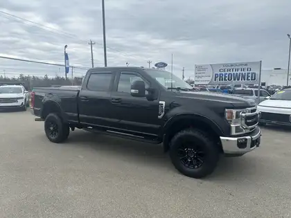 2022 Ford F-250 Super Duty King Ranch Crew Cab 4WD Pickup Truck Four-Wheel Drive 6-Speed Automatic