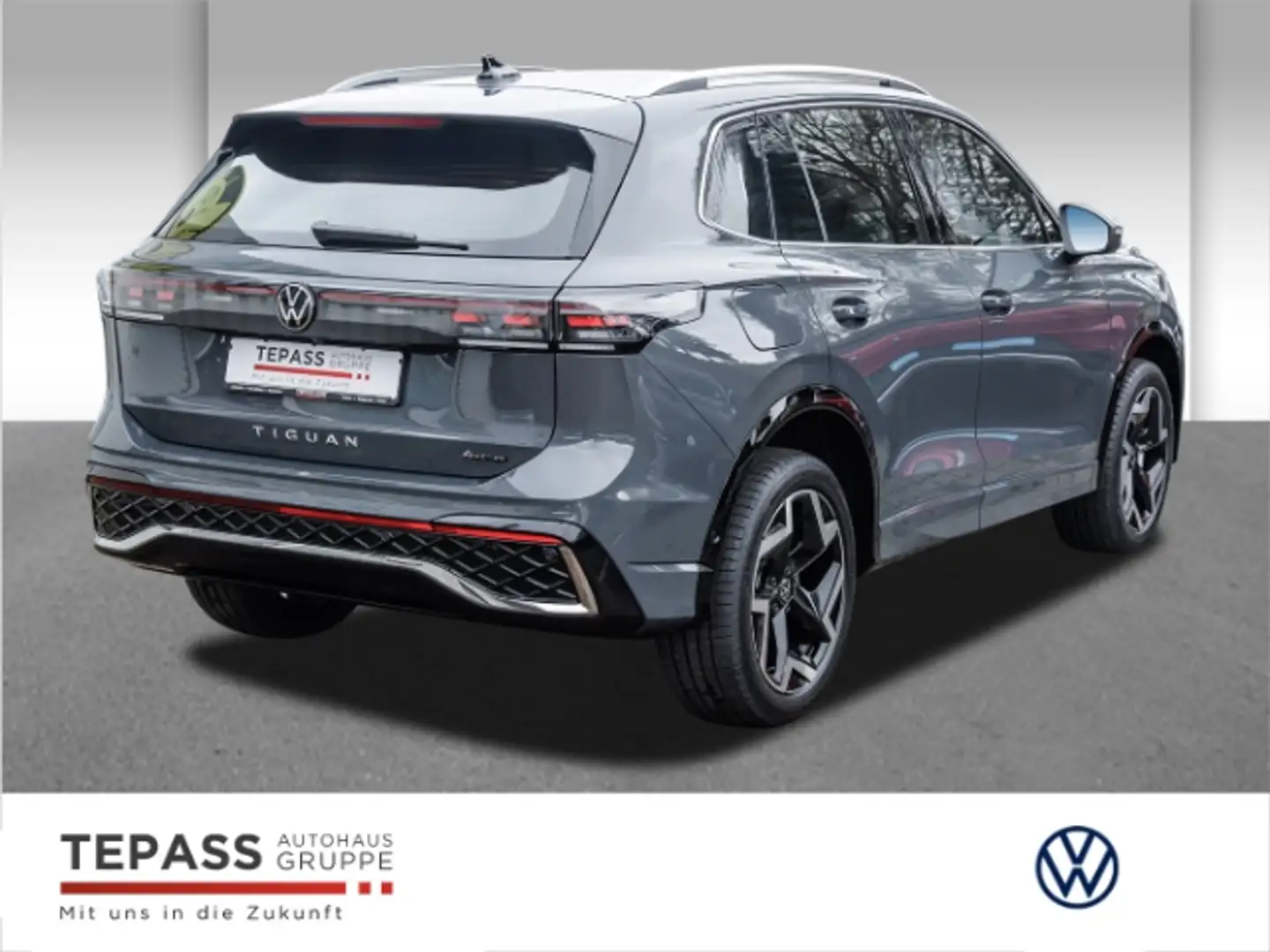 Volkswagen Tiguan 2,0 l TDI SCR 4MOTION R-Line PANO IQ.LIGHT Grau - 2