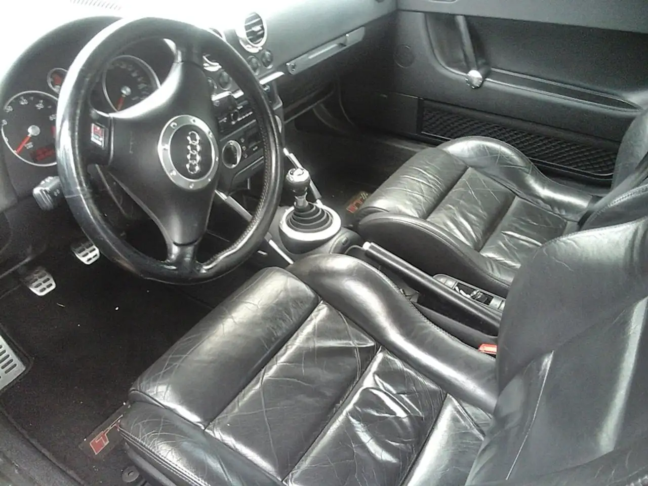 Audi TT 1.8 T/TÜV NEU/ Sitzheiz+Leder+Klima+met+eVerd, foto 4