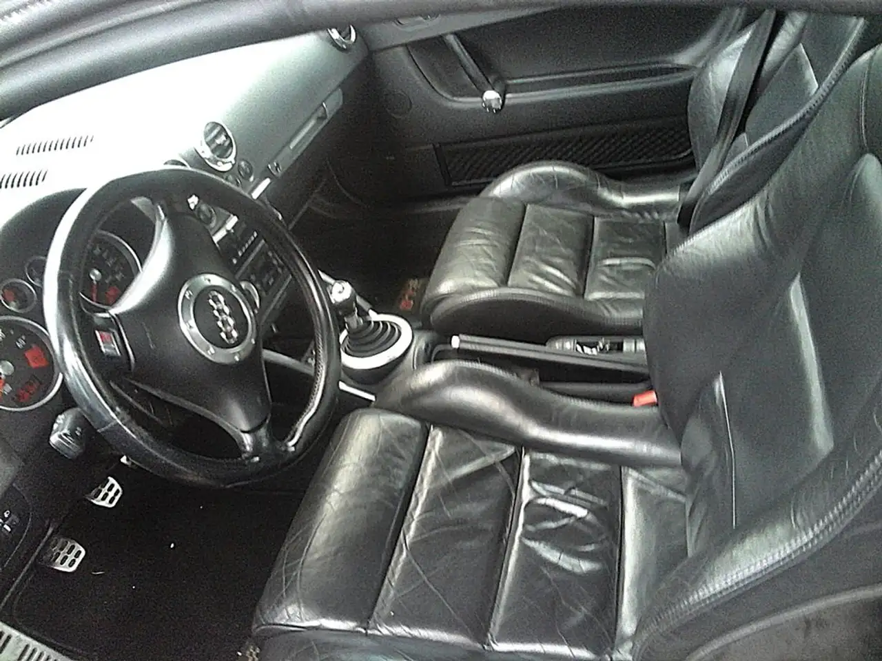 Audi TT 1.8 T/TÜV NEU/ Sitzheiz+Leder+Klima+met+eVerd, foto 12