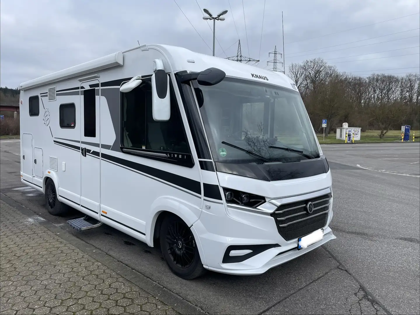 Caravans-Wohnm Knaus L!VE I 650 MEG 4400 kg Weiß - 2