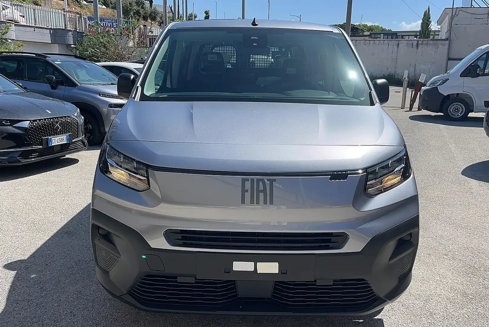 Fiat Doblo Doblo Combi 1.5 BlueHDI 130cv N1 KM0 IVA COMPRESA Grau - 2