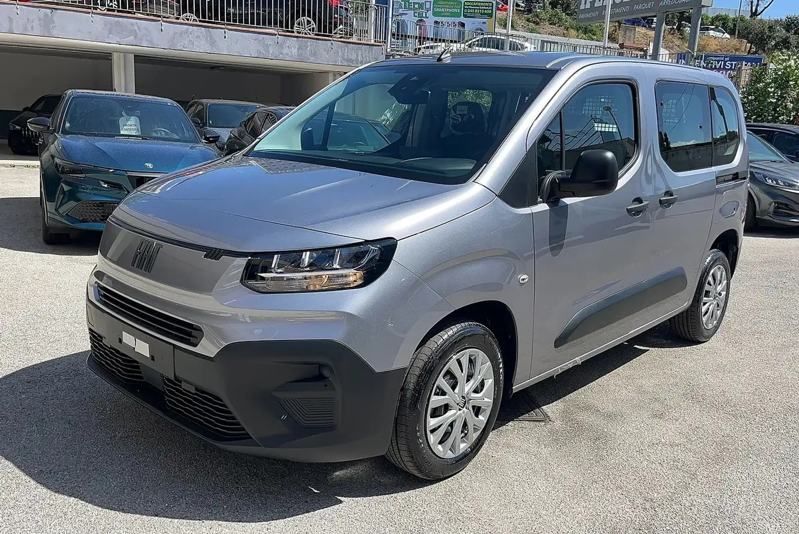 Fiat Doblo Doblo Combi 1.5 BlueHDI 130cv N1 KM0 IVA COMPRESA Grau - 1