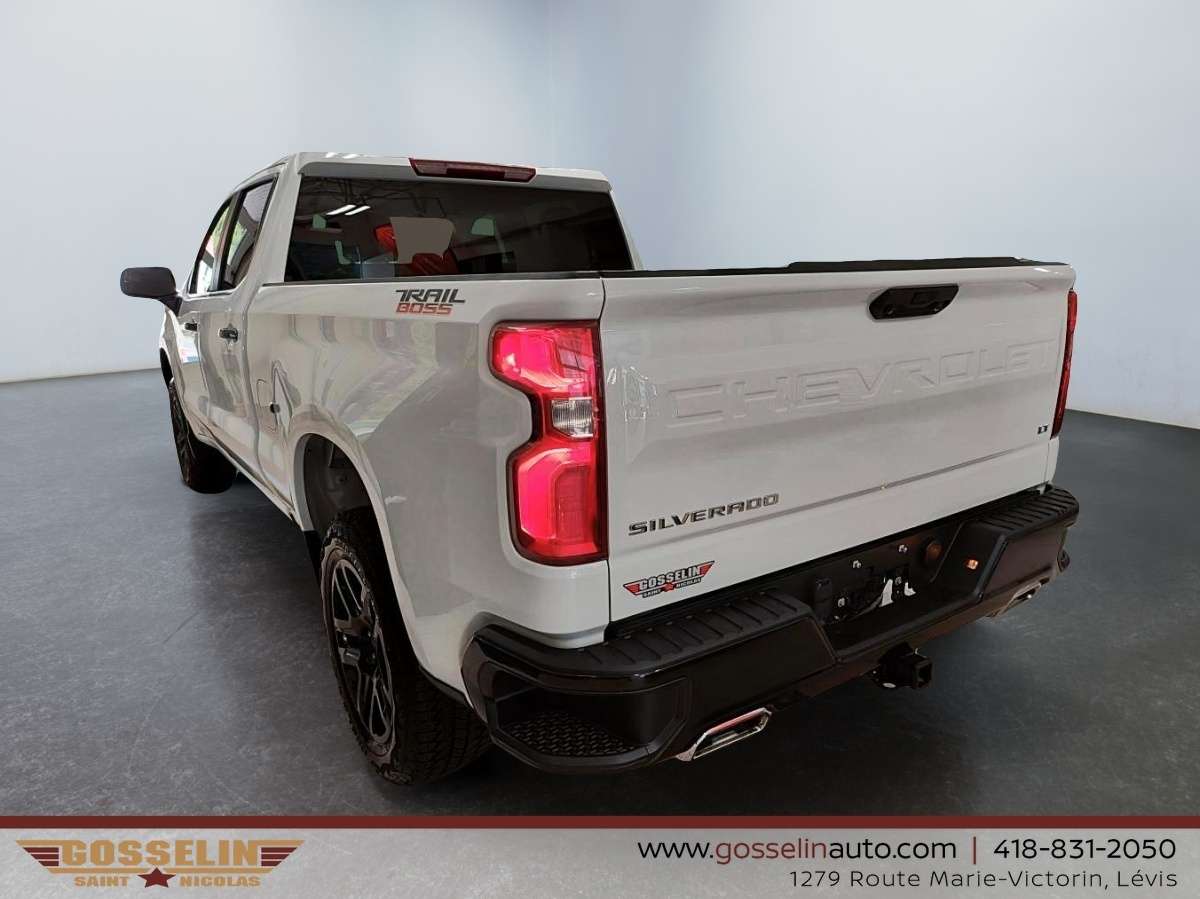 2024 Chevrolet Silverado 1500 LT Trail Boss cabine multiplace 4RM 147 po — снимка 1