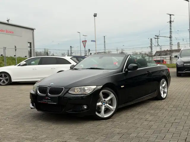 BMW 330 i Cabrio M-Paket Schalter *Original*2.Hd*