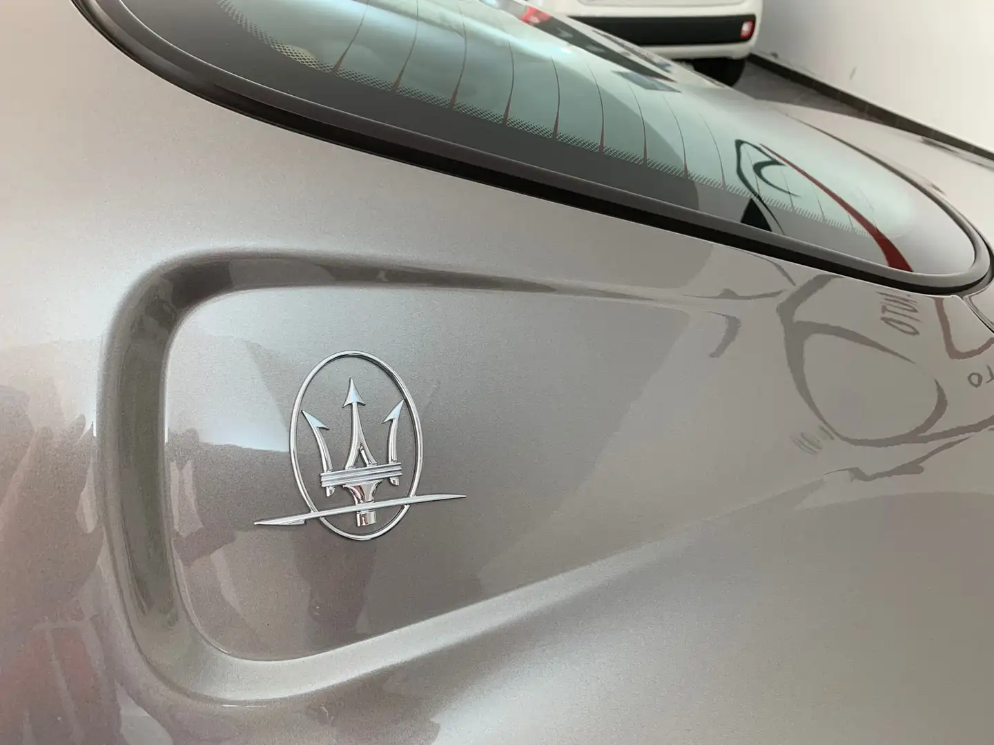 Maserati Coupe 4200 V8 - 2