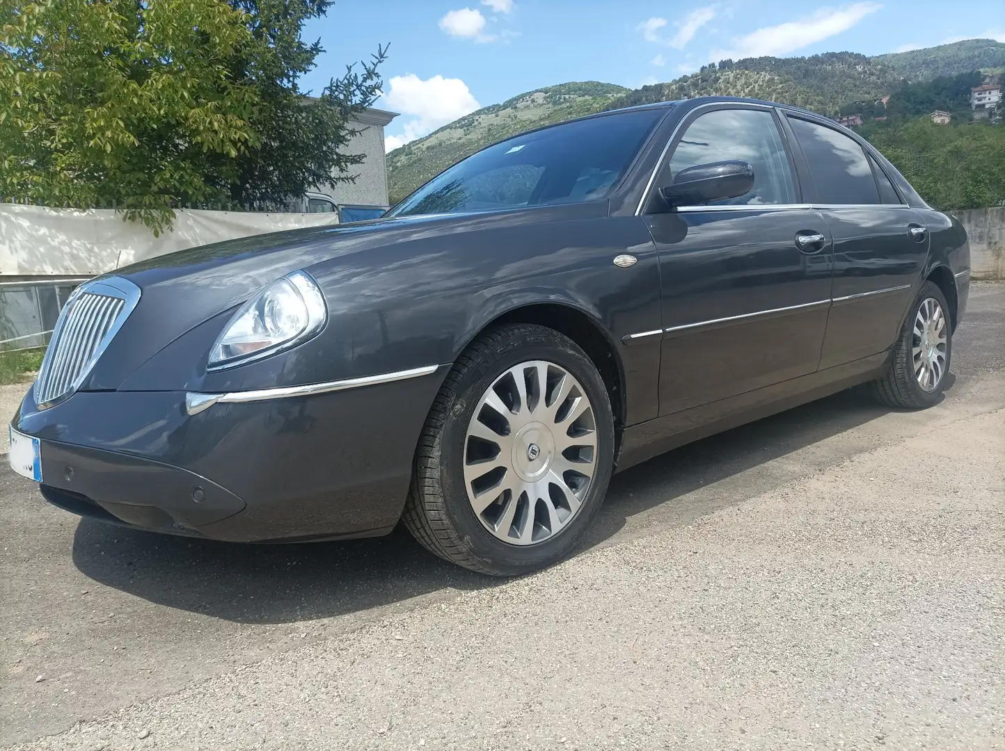 Lancia Thesis 2.0 turbo 20v Emblema - 2