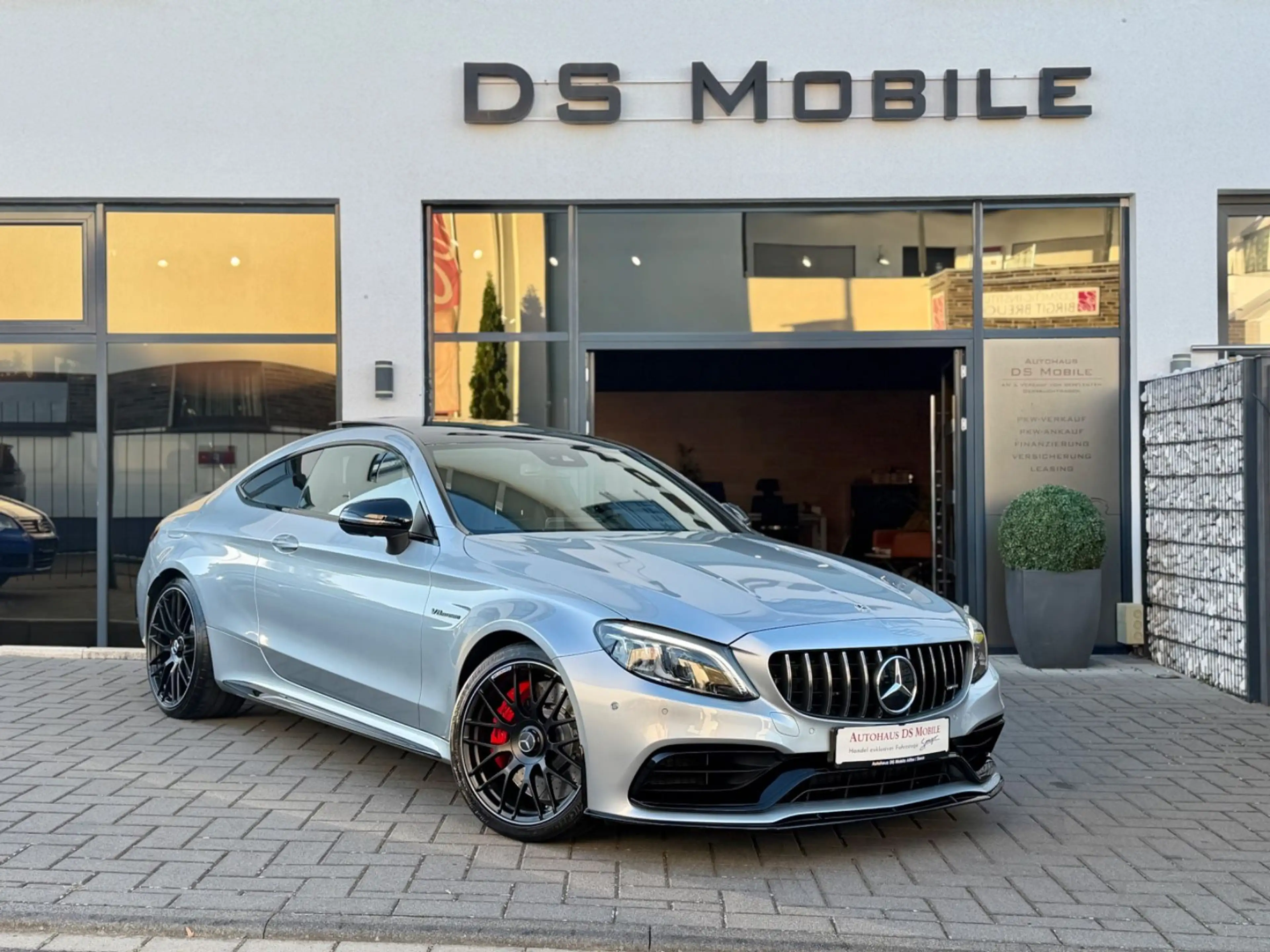 Mercedes-Benz C 63 AMG S Coupe*Drivers-Pa*HUD*Sport-AGA*Pano