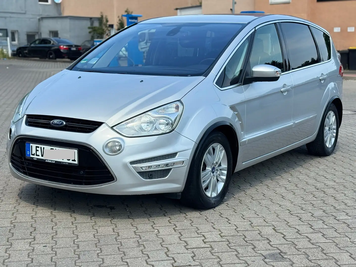 Ford S-Max S-Max 2.0 EcoBoost Titanium Silber - 1