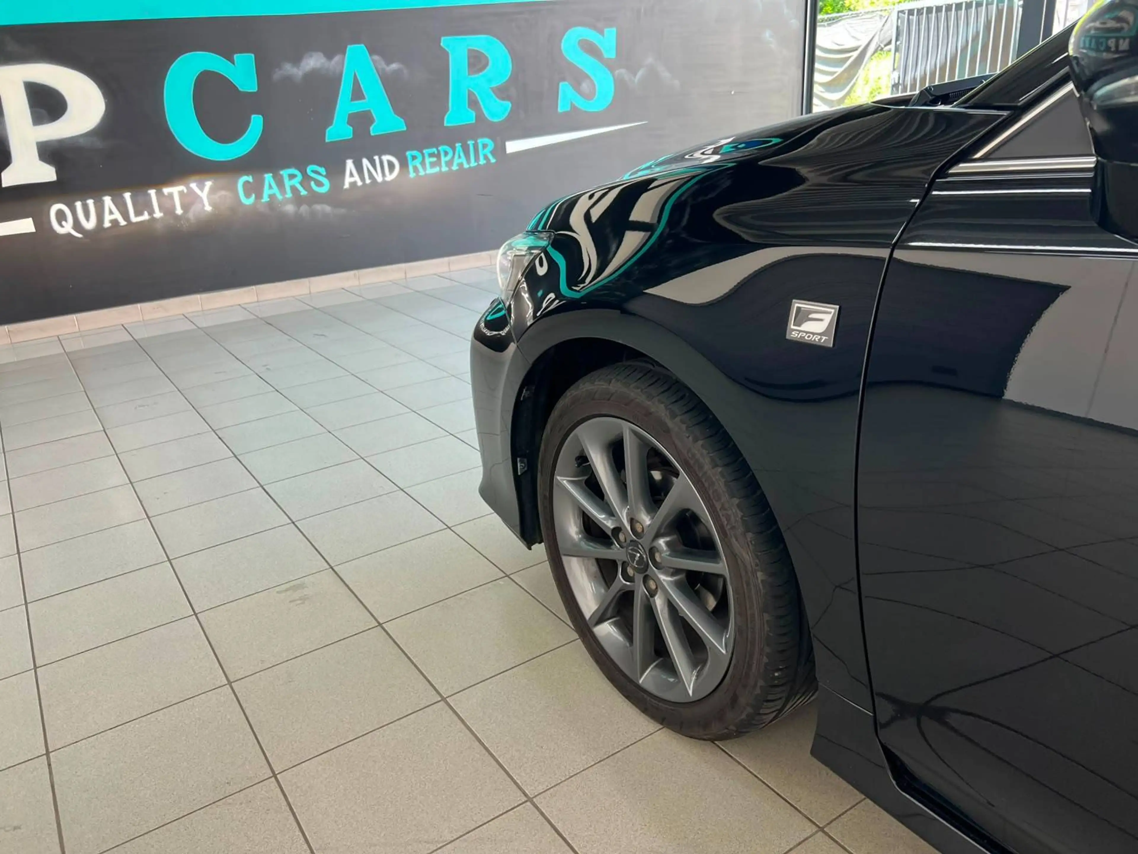 Lexus CT 200h CT 200h 1.8i Line E-CVT — photo 11