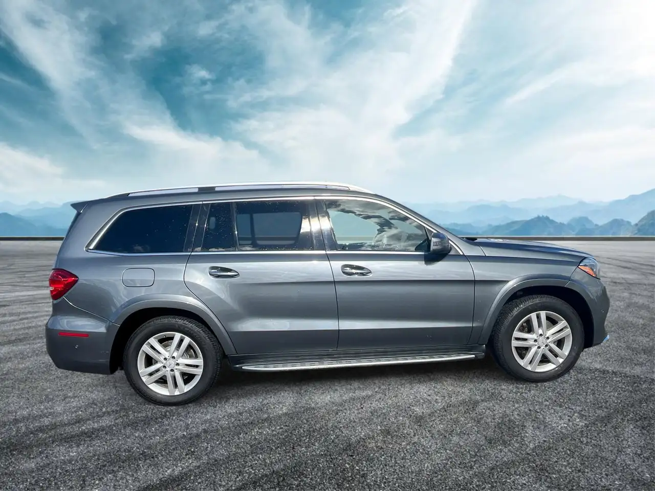 Mercedes-Benz GLS снимка Mercedes-Benz GLS