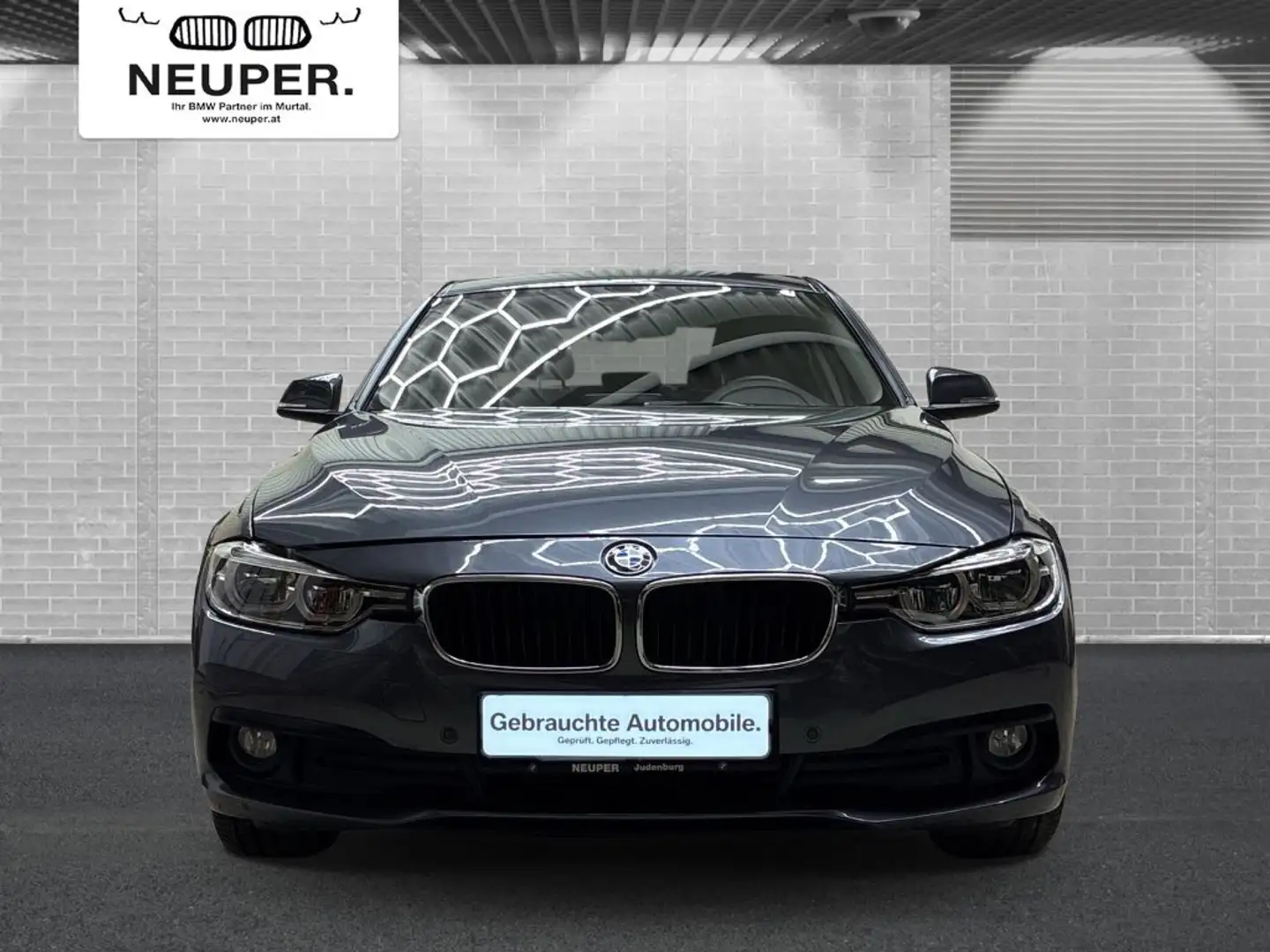 BMW 318 318d Grau - 2