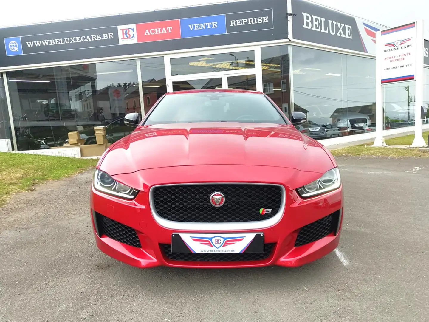 Jaguar XE S 3.0 V6 *CUIR*PDC*LED*BI XENON* Rood - 2