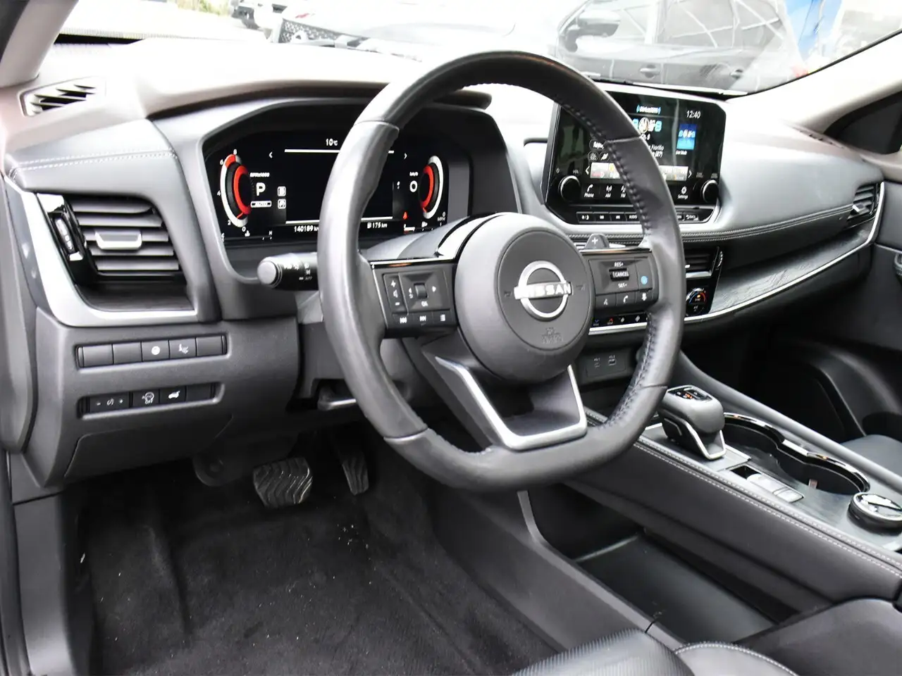 Nissan Rogue снимка Nissan Rogue