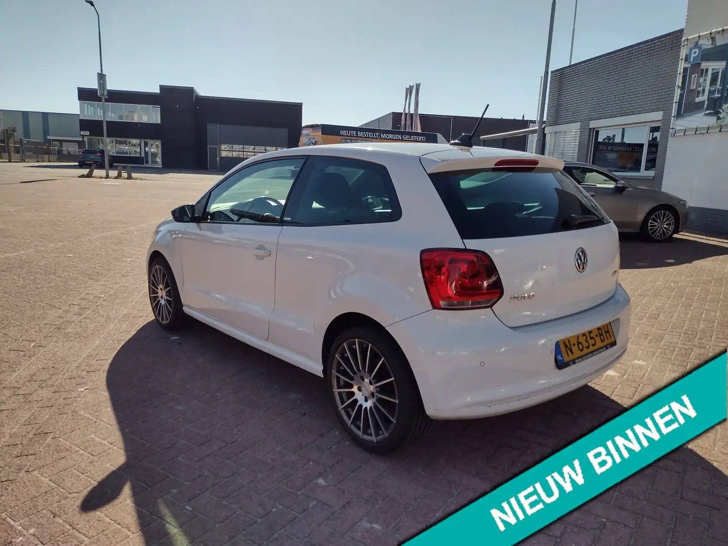 Volkswagen Polo 1.2-12V Comfortline MOOIE AUTO BEL 0619590613 AIRC Weiß - 2