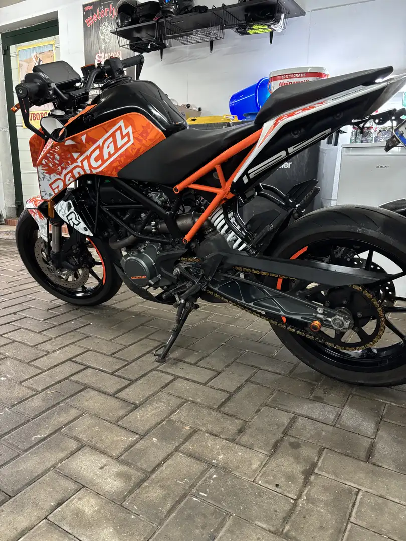 KTM 125 Duke Orange - 2