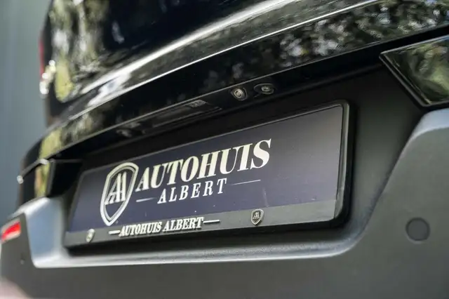 Volvo XC40 view 16