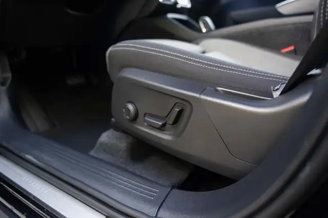 Volvo XC40 view 25