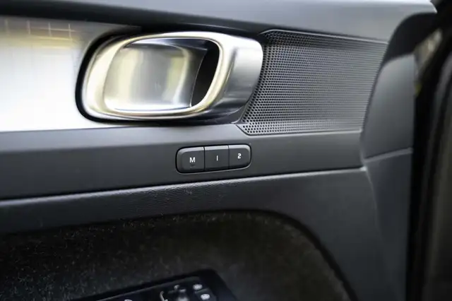 Volvo XC40 view 26