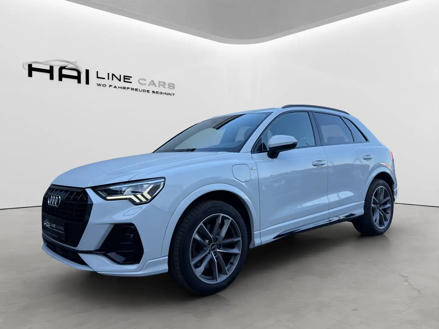 Audi Q3 45 TFSIe S line | Matrix | Kamera | Ambiente | ACC Weiß - 1