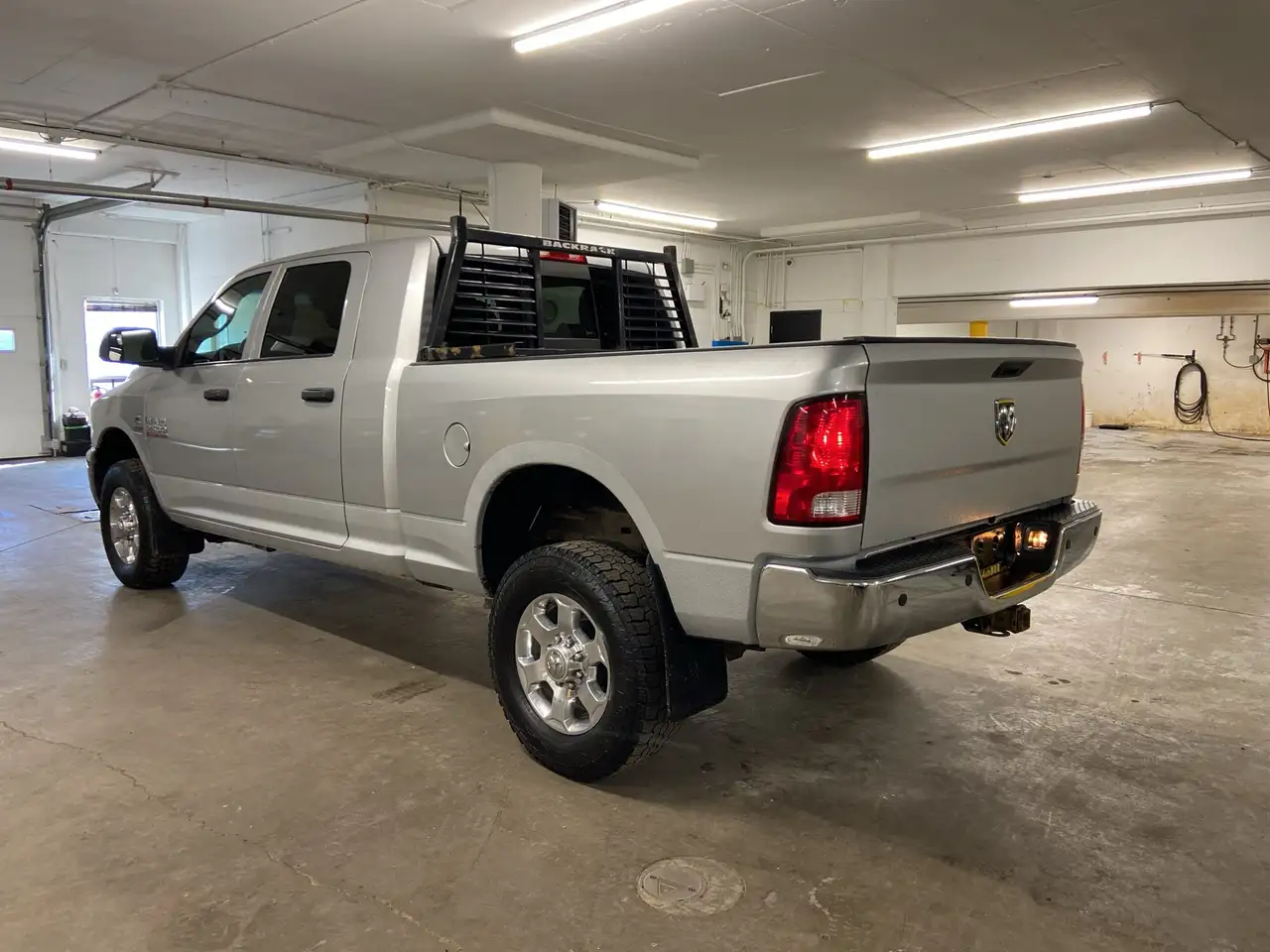 RAM 2500 снимка RAM 2500