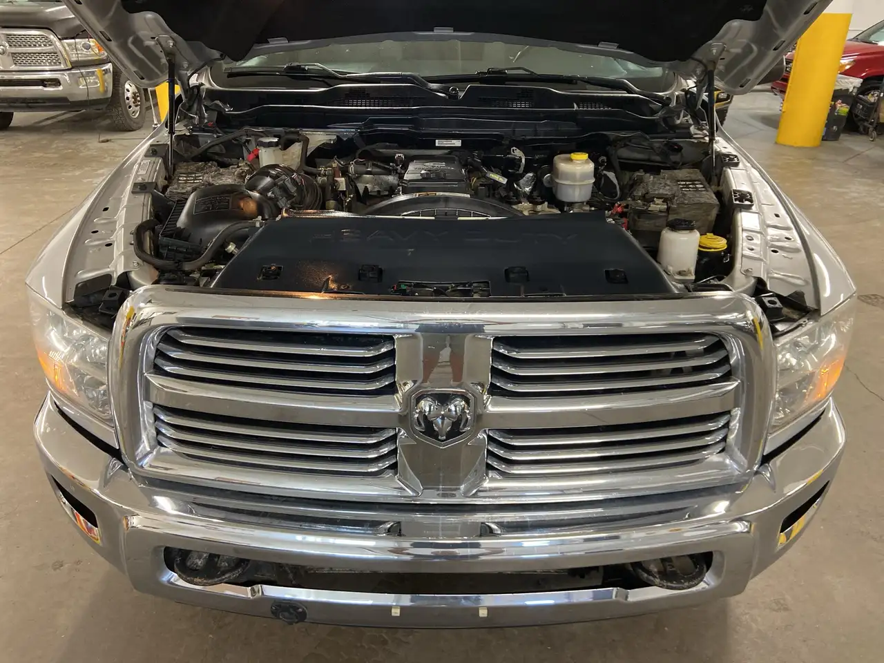 RAM 2500 снимка RAM 2500