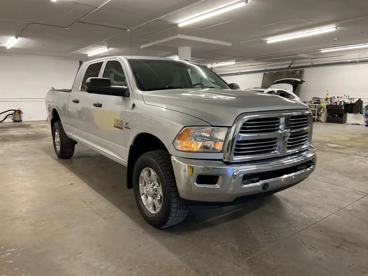 RAM 2500 снимка RAM 2500