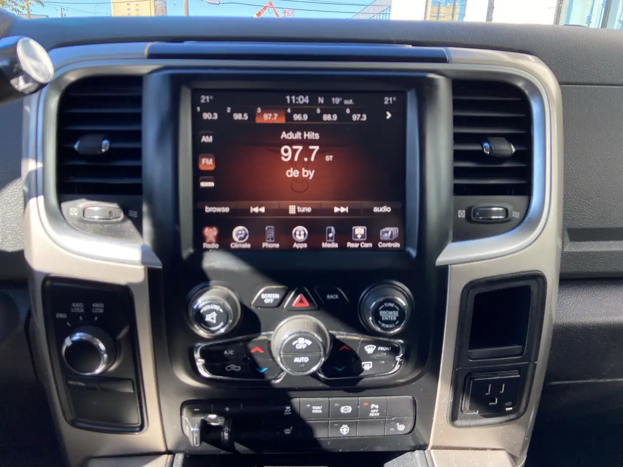 RAM 2500 снимка RAM 2500