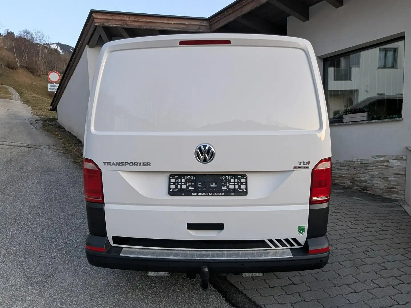 Volkswagen T6 Kombi Kombi KR MD 2,0 TDI 4Motion BMT Weiß - 2
