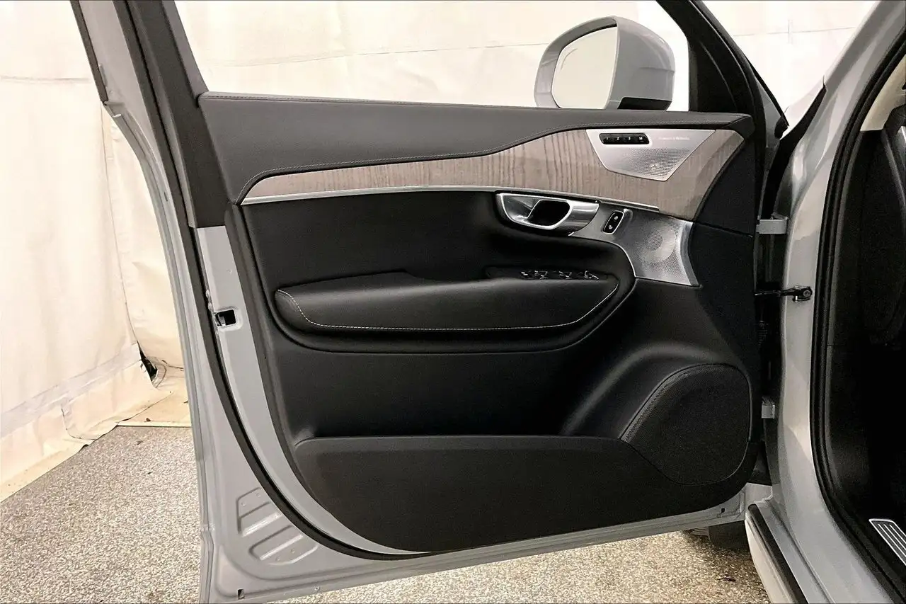 Volvo XC90 снимка Volvo XC90