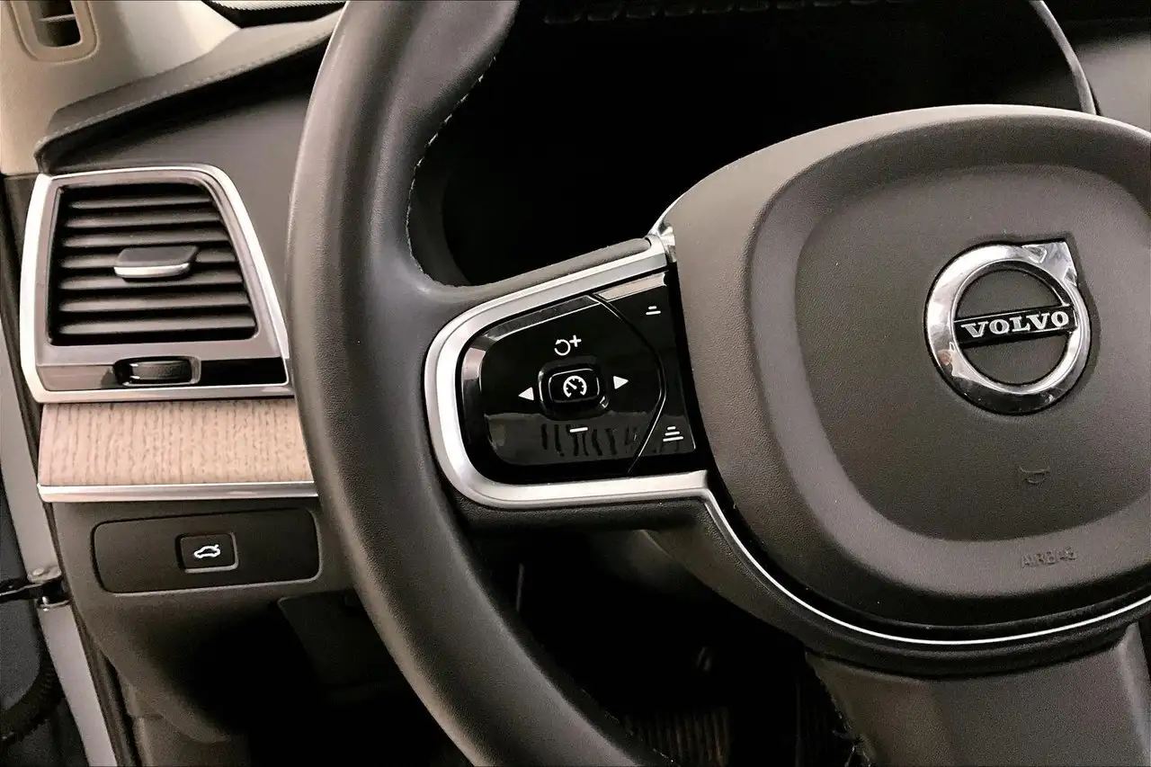 Volvo XC90 снимка Volvo XC90