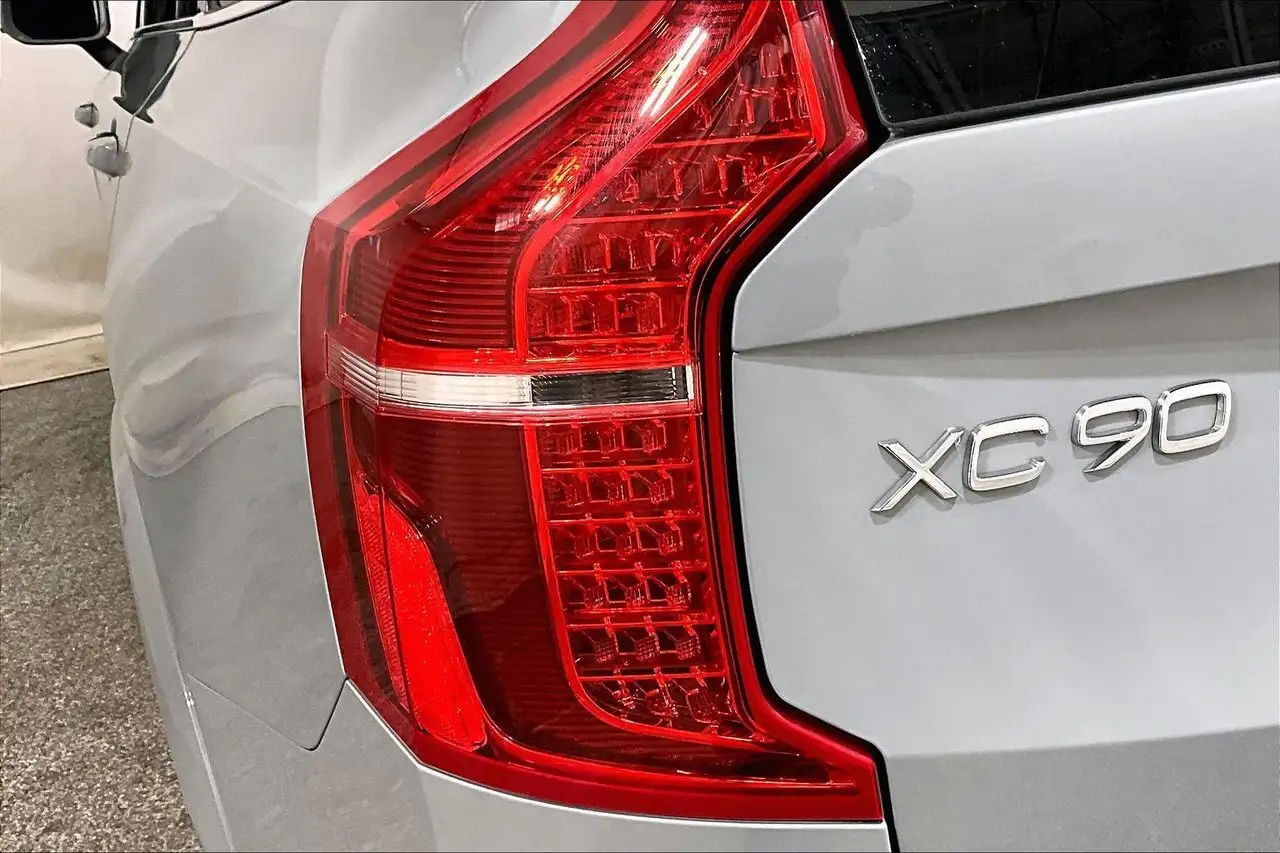 Volvo XC90 снимка Volvo XC90