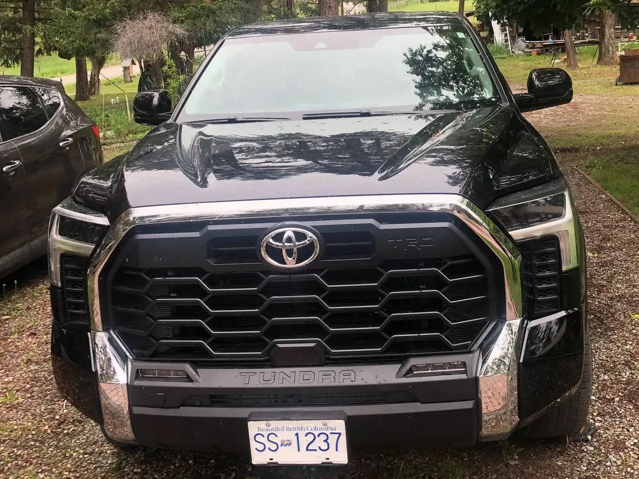 Toyota Tundra снимка Toyota Tundra