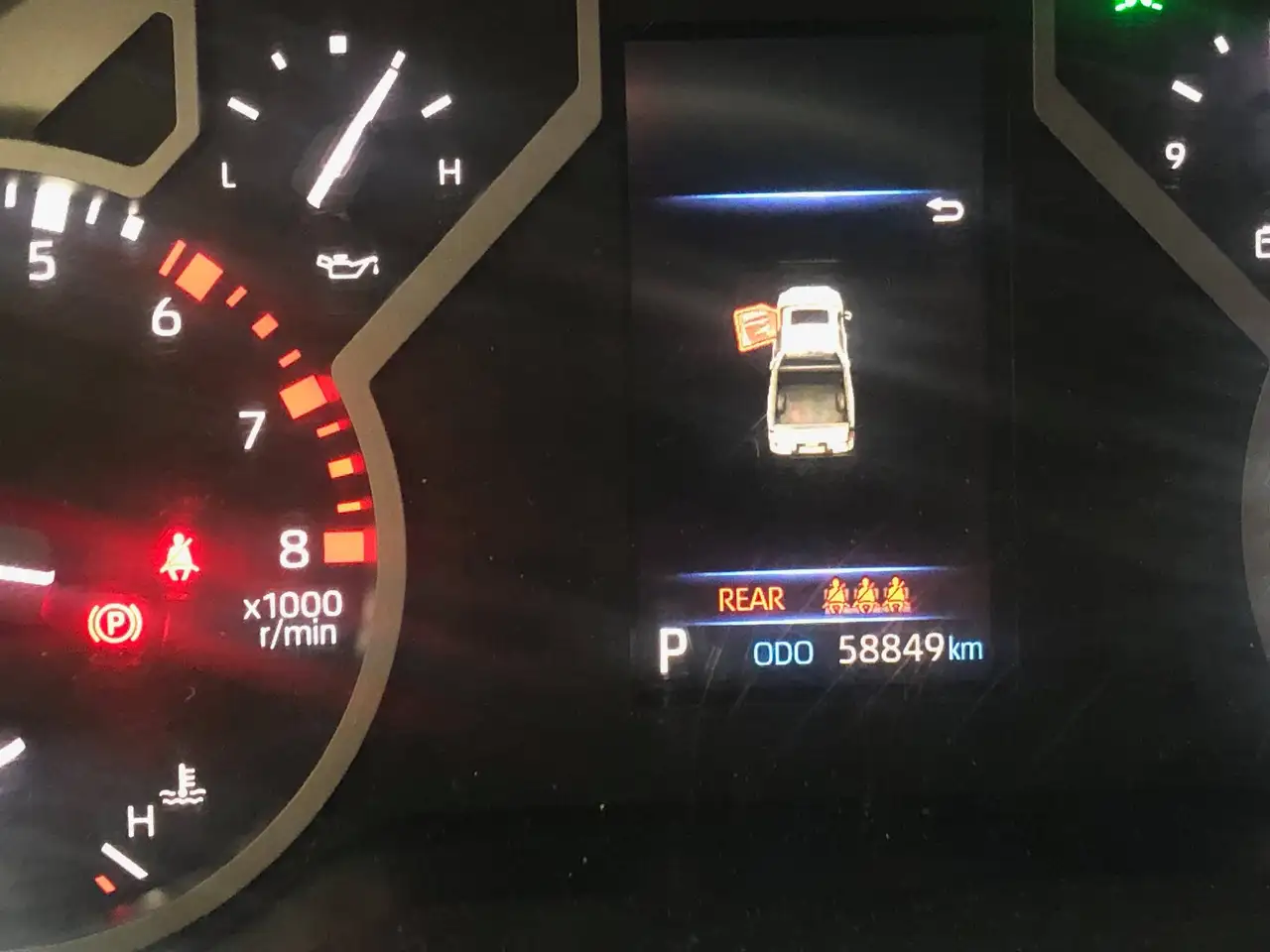 Toyota Tundra снимка Toyota Tundra