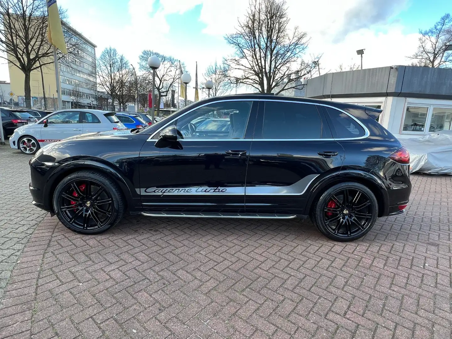 Porsche Cayenne Turbo FOND ENTERTAINMENT ABSOLUT VOLL Noir - 2